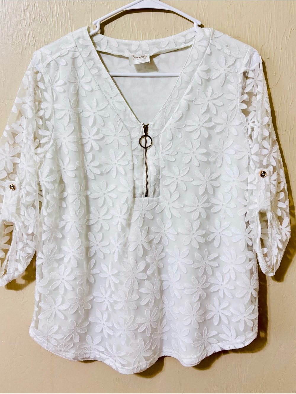 Siren Lily White Floral Lace Zip-Front Blouse